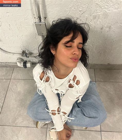 Camila Cabello Nude & Sexy